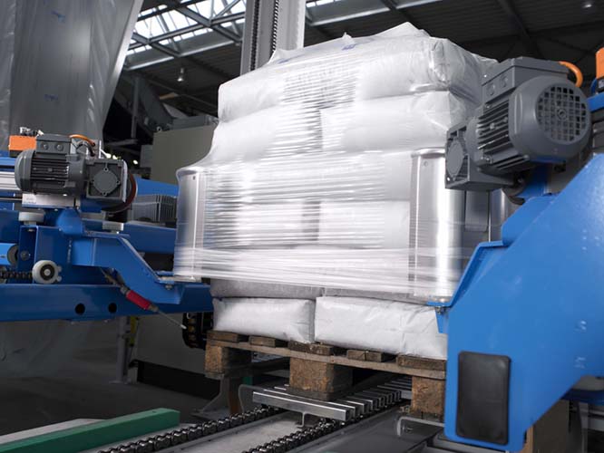 Stretch hood film packaging equipment-min